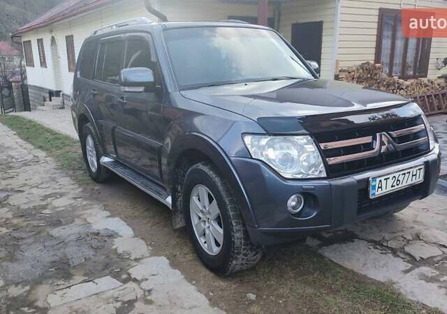 Сірий Міцубісі Паджеро Вагон, об'ємом двигуна 3.2 л та пробігом 326 тис. км за 13800 $, фото 10 на Automoto.ua