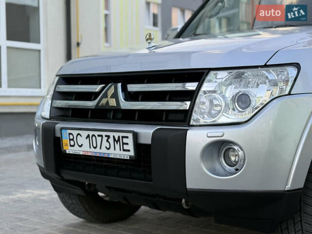 Сірий Міцубісі Паджеро Вагон, об'ємом двигуна 3.2 л та пробігом 147 тис. км за 14500 $, фото 19 на Automoto.ua