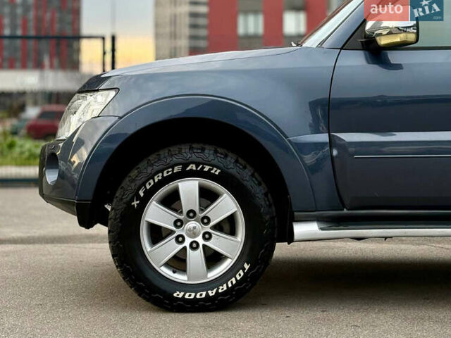 Серый Мицубиси Паджеро Вагон, объемом двигателя 2.97 л и пробегом 245 тыс. км за 9950 $, фото 2 на Automoto.ua