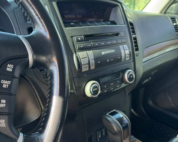 Сірий Міцубісі Паджеро Вагон, об'ємом двигуна 3 л та пробігом 185 тис. км за 9300 $, фото 14 на Automoto.ua