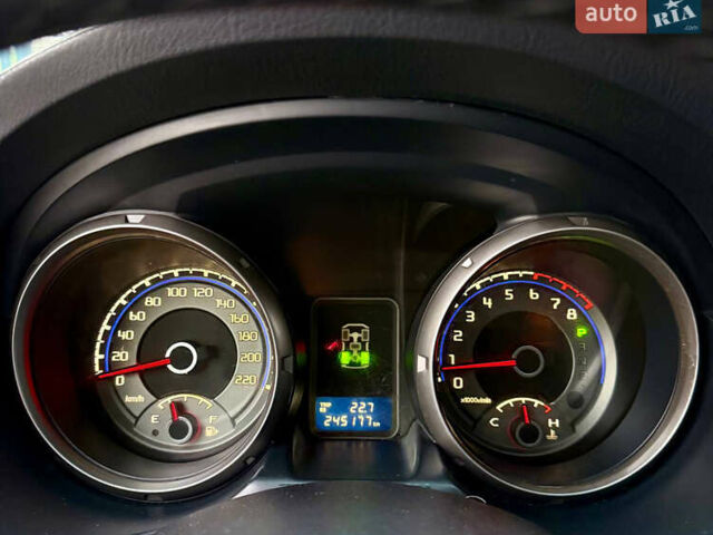 Серый Мицубиси Паджеро Вагон, объемом двигателя 2.97 л и пробегом 245 тыс. км за 9950 $, фото 13 на Automoto.ua