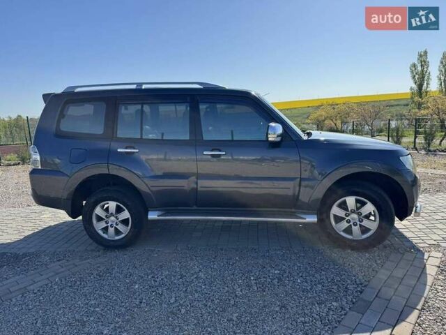 Сірий Міцубісі Паджеро Вагон, об'ємом двигуна 3 л та пробігом 185 тис. км за 9300 $, фото 6 на Automoto.ua