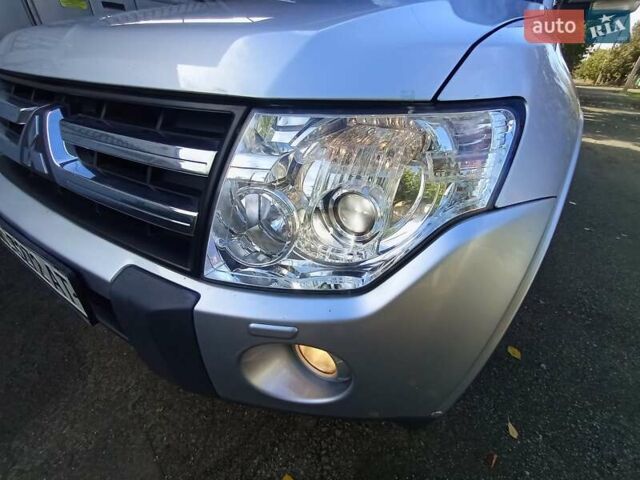 Міцубісі Паджеро Вагон 2008 у Никополе на Automoto.ua Сірий Міцубісі Паджеро Вагон, об'ємом двигуна 2.97 л та пробігом 198 тис. км за 10800 $, фото 11 на Automoto.ua