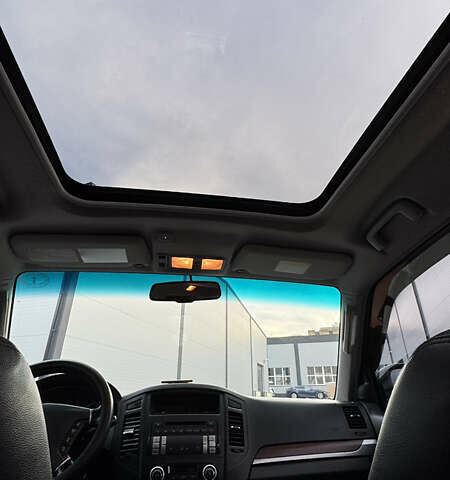 Сірий Міцубісі Паджеро Вагон, об'ємом двигуна 2.97 л та пробігом 230 тис. км за 11200 $, фото 16 на Automoto.ua