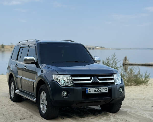 Серый Мицубиси Паджеро Вагон, объемом двигателя 3.83 л и пробегом 218 тыс. км за 11299 $, фото 6 на Automoto.ua