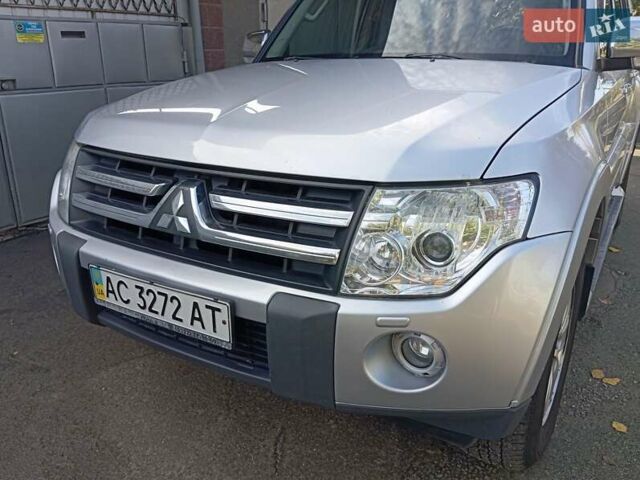 Міцубісі Паджеро Вагон 2008 у Никополе на Automoto.ua Сірий Міцубісі Паджеро Вагон, об'ємом двигуна 2.97 л та пробігом 198 тис. км за 10800 $, фото 13 на Automoto.ua
