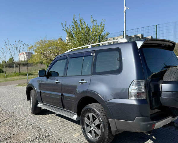 Сірий Міцубісі Паджеро Вагон, об'ємом двигуна 3 л та пробігом 185 тис. км за 9300 $, фото 4 на Automoto.ua