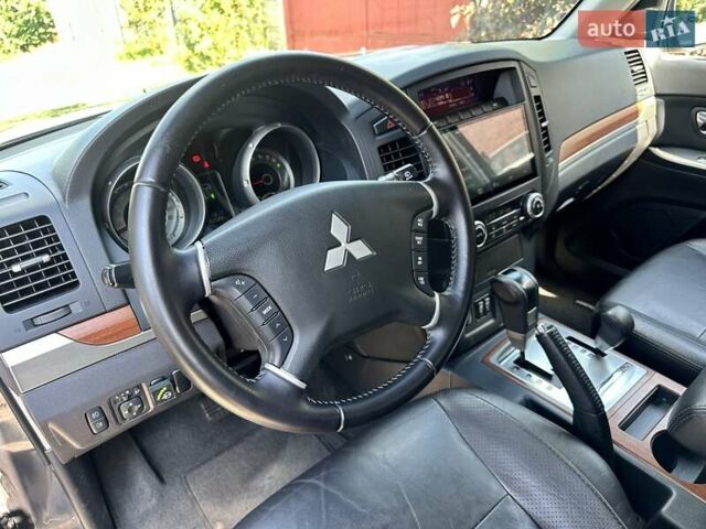 Серый Мицубиси Паджеро Вагон, объемом двигателя 2.97 л и пробегом 152 тыс. км за 13500 $, фото 36 на Automoto.ua