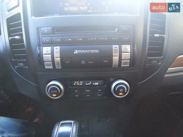 Міцубісі Паджеро Вагон 2008 у Никополе на Automoto.ua Сірий Міцубісі Паджеро Вагон, об'ємом двигуна 2.97 л та пробігом 198 тис. км за 10800 $, фото 23 на Automoto.ua