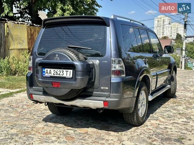 Серый Мицубиси Паджеро Вагон, объемом двигателя 2.97 л и пробегом 152 тыс. км за 13500 $, фото 17 на Automoto.ua