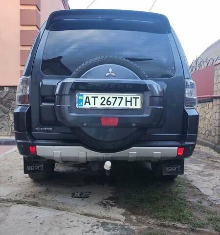 Сірий Міцубісі Паджеро Вагон, об'ємом двигуна 3.2 л та пробігом 326 тис. км за 13800 $, фото 6 на Automoto.ua
