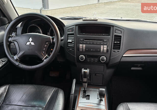 Сірий Міцубісі Паджеро Вагон, об'ємом двигуна 2.97 л та пробігом 230 тис. км за 11200 $, фото 14 на Automoto.ua
