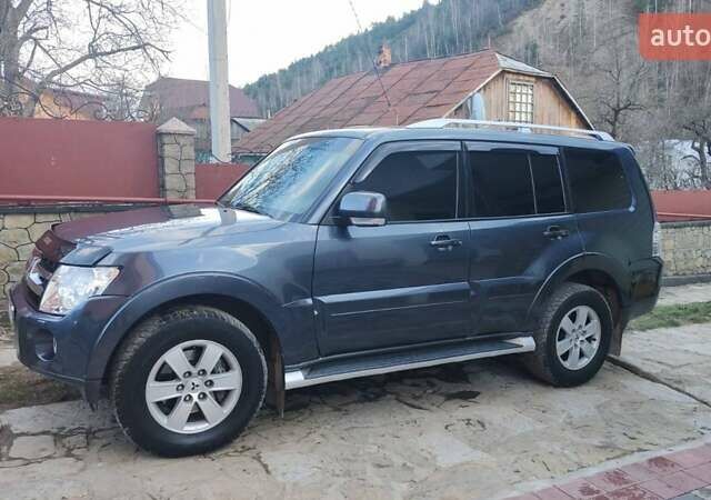 Сірий Міцубісі Паджеро Вагон, об'ємом двигуна 3.2 л та пробігом 326 тис. км за 13800 $, фото 16 на Automoto.ua