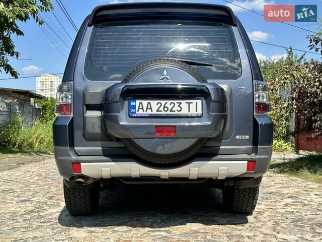 Серый Мицубиси Паджеро Вагон, объемом двигателя 2.97 л и пробегом 152 тыс. км за 13500 $, фото 20 на Automoto.ua