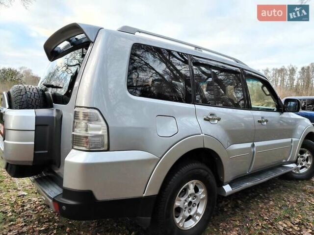Серый Мицубиси Паджеро Вагон, объемом двигателя 3 л и пробегом 341 тыс. км за 11990 $, фото 23 на Automoto.ua