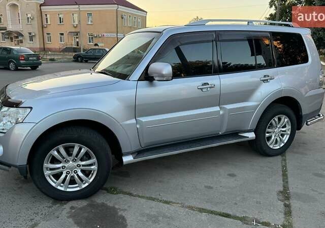 Сірий Міцубісі Паджеро Вагон, об'ємом двигуна 3.2 л та пробігом 218 тис. км за 14500 $, фото 17 на Automoto.ua