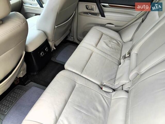 Серый Мицубиси Паджеро Вагон, объемом двигателя 3 л и пробегом 341 тыс. км за 11990 $, фото 55 на Automoto.ua