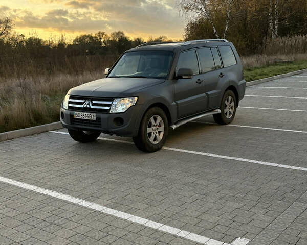 Серый Мицубиси Паджеро Вагон, объемом двигателя 3.2 л и пробегом 800 тыс. км за 8100 $, фото 8 на Automoto.ua