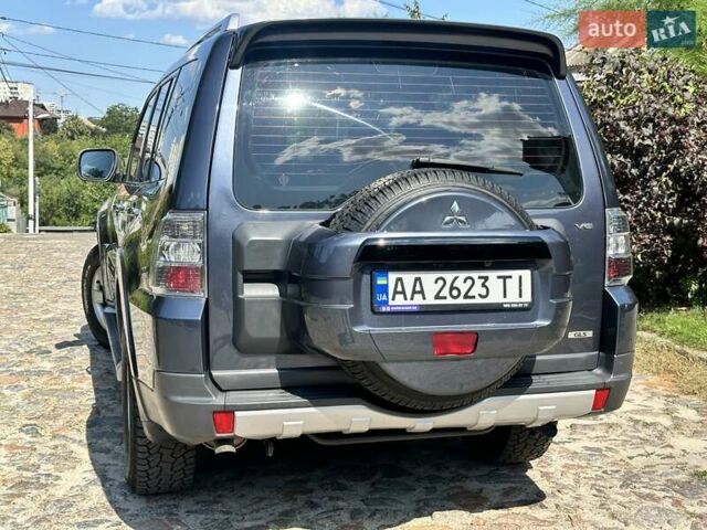 Серый Мицубиси Паджеро Вагон, объемом двигателя 2.97 л и пробегом 152 тыс. км за 13500 $, фото 22 на Automoto.ua