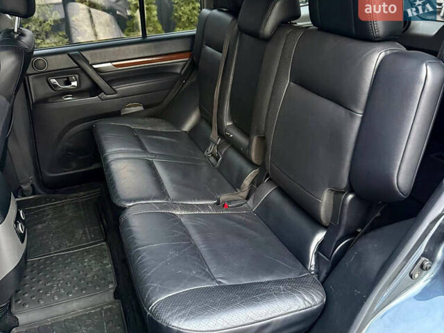 Серый Мицубиси Паджеро Вагон, объемом двигателя 2.97 л и пробегом 245 тыс. км за 9950 $, фото 19 на Automoto.ua