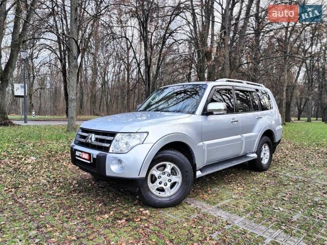 Серый Мицубиси Паджеро Вагон, объемом двигателя 3 л и пробегом 341 тыс. км за 11990 $, фото 10 на Automoto.ua