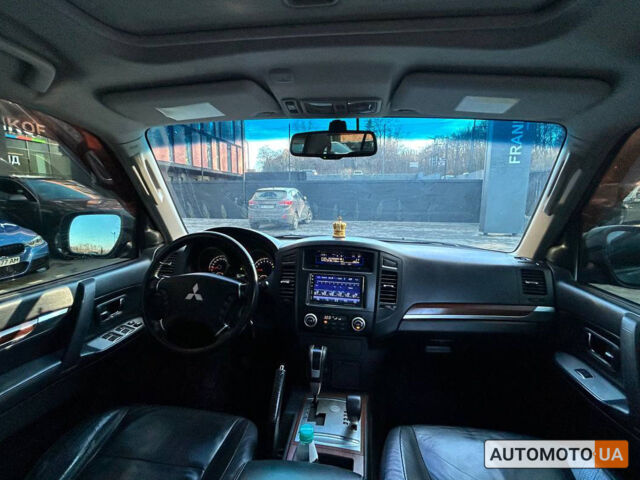 Серый Мицубиси Паджеро Вагон, объемом двигателя 3 л и пробегом 210 тыс. км за 14000 $, фото 12 на Automoto.ua