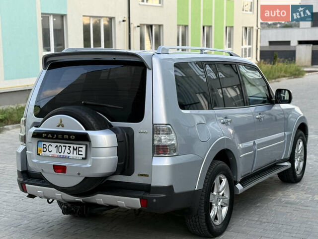 Сірий Міцубісі Паджеро Вагон, об'ємом двигуна 3.2 л та пробігом 147 тис. км за 14500 $, фото 11 на Automoto.ua
