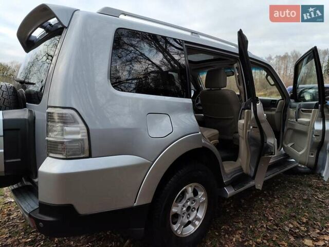 Серый Мицубиси Паджеро Вагон, объемом двигателя 3 л и пробегом 341 тыс. км за 11990 $, фото 22 на Automoto.ua