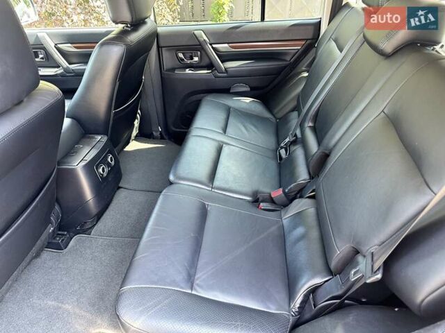 Серый Мицубиси Паджеро Вагон, объемом двигателя 2.97 л и пробегом 152 тыс. км за 13500 $, фото 44 на Automoto.ua