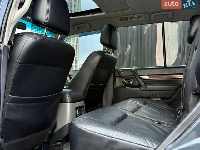 Серый Мицубиси Паджеро Вагон, объемом двигателя 2.97 л и пробегом 245 тыс. км за 9950 $, фото 20 на Automoto.ua