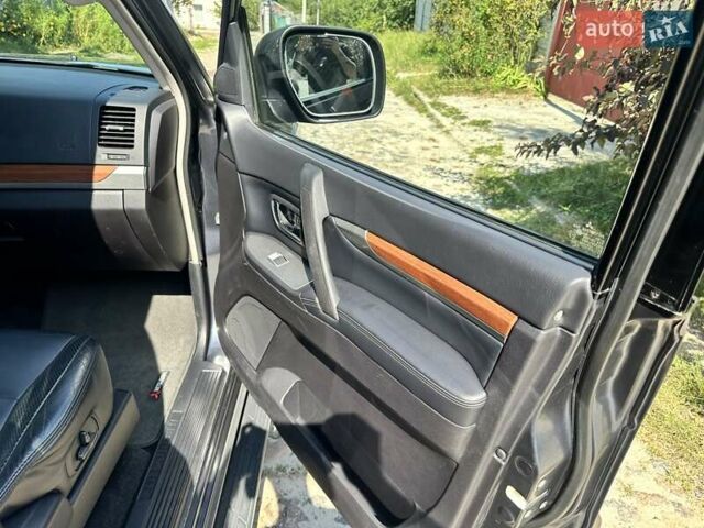 Серый Мицубиси Паджеро Вагон, объемом двигателя 2.97 л и пробегом 152 тыс. км за 13500 $, фото 48 на Automoto.ua