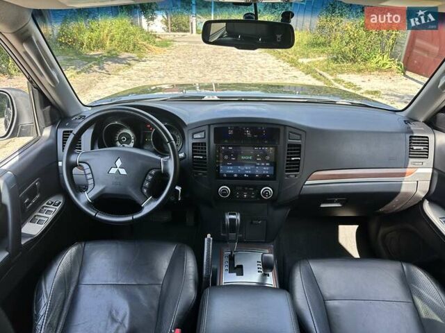 Серый Мицубиси Паджеро Вагон, объемом двигателя 2.97 л и пробегом 152 тыс. км за 13500 $, фото 34 на Automoto.ua