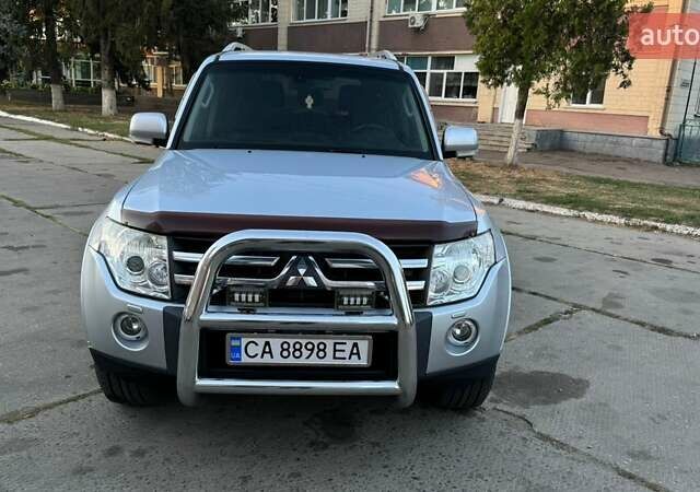 Сірий Міцубісі Паджеро Вагон, об'ємом двигуна 3.2 л та пробігом 218 тис. км за 14500 $, фото 16 на Automoto.ua