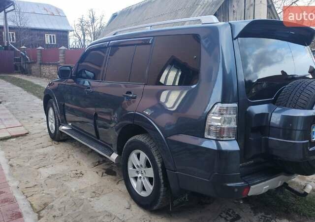 Сірий Міцубісі Паджеро Вагон, об'ємом двигуна 3.2 л та пробігом 326 тис. км за 13800 $, фото 9 на Automoto.ua