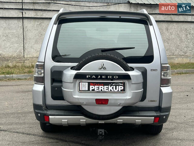 Серый Мицубиси Паджеро Вагон, объемом двигателя 3.2 л и пробегом 230 тыс. км за 9999 $, фото 4 на Automoto.ua