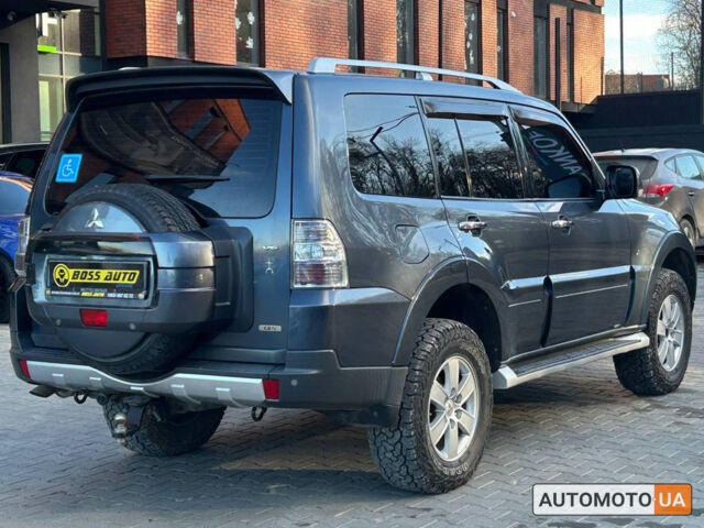 Серый Мицубиси Паджеро Вагон, объемом двигателя 3 л и пробегом 210 тыс. км за 14000 $, фото 5 на Automoto.ua