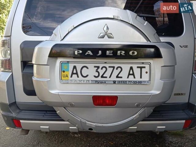 Міцубісі Паджеро Вагон 2008 у Никополе на Automoto.ua Сірий Міцубісі Паджеро Вагон, об'ємом двигуна 2.97 л та пробігом 198 тис. км за 10800 $, фото 4 на Automoto.ua
