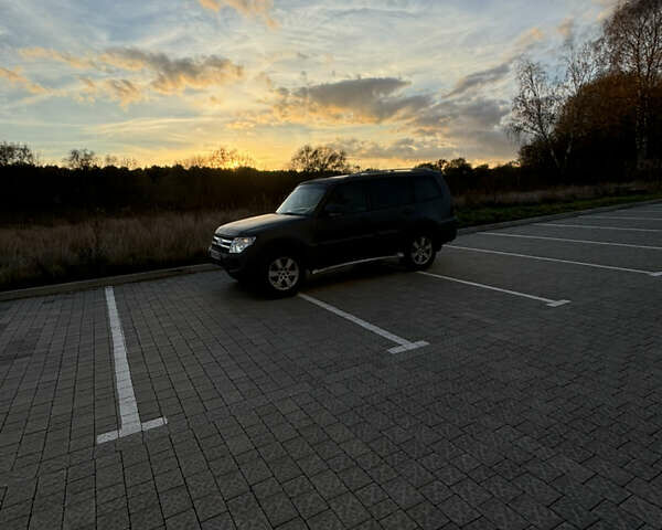 Серый Мицубиси Паджеро Вагон, объемом двигателя 3.2 л и пробегом 800 тыс. км за 8100 $, фото 10 на Automoto.ua