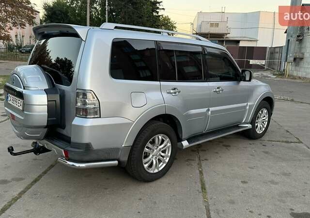 Сірий Міцубісі Паджеро Вагон, об'ємом двигуна 3.2 л та пробігом 218 тис. км за 14500 $, фото 3 на Automoto.ua