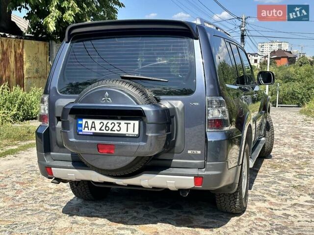 Серый Мицубиси Паджеро Вагон, объемом двигателя 2.97 л и пробегом 152 тыс. км за 13500 $, фото 18 на Automoto.ua