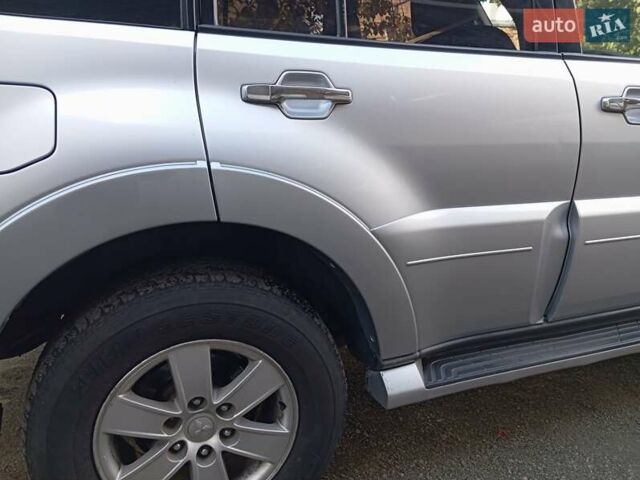 Міцубісі Паджеро Вагон 2008 у Никополе на Automoto.ua Сірий Міцубісі Паджеро Вагон, об'ємом двигуна 2.97 л та пробігом 198 тис. км за 10800 $, фото 16 на Automoto.ua