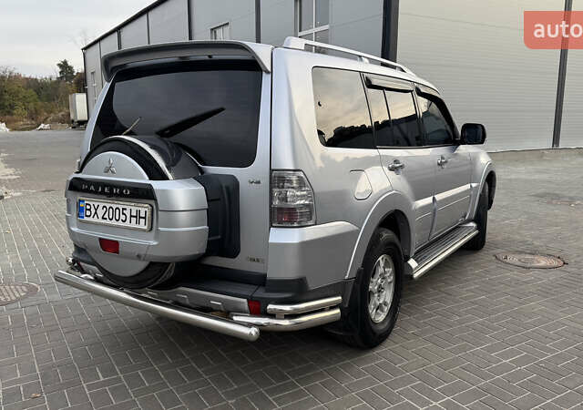 Сірий Міцубісі Паджеро Вагон, об'ємом двигуна 2.97 л та пробігом 230 тис. км за 11200 $, фото 4 на Automoto.ua