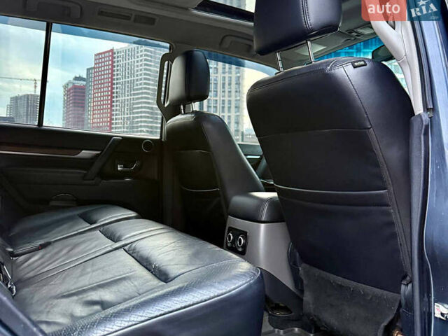 Серый Мицубиси Паджеро Вагон, объемом двигателя 2.97 л и пробегом 245 тыс. км за 9950 $, фото 21 на Automoto.ua