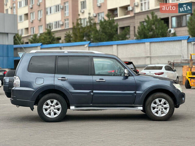 Серый Мицубиси Паджеро Вагон, объемом двигателя 3.5 л и пробегом 187 тыс. км за 12490 $, фото 3 на Automoto.ua