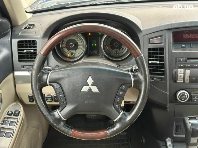 Серый Мицубиси Паджеро Вагон, объемом двигателя 3.5 л и пробегом 187 тыс. км за 12490 $, фото 20 на Automoto.ua