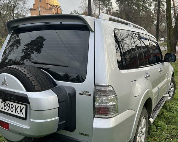 Серый Мицубиси Паджеро Вагон, объемом двигателя 2.97 л и пробегом 225 тыс. км за 11800 $, фото 2 на Automoto.ua
