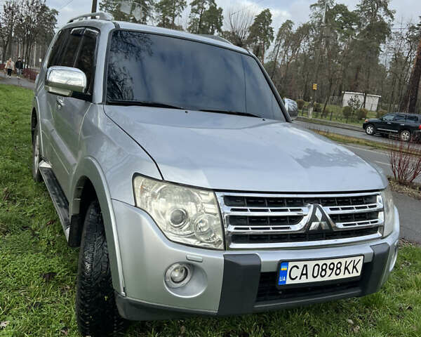 Серый Мицубиси Паджеро Вагон, объемом двигателя 2.97 л и пробегом 225 тыс. км за 11800 $, фото 1 на Automoto.ua