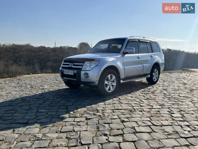 Сірий Міцубісі Паджеро Вагон, об'ємом двигуна 2.97 л та пробігом 295 тис. км за 11800 $, фото 1 на Automoto.ua