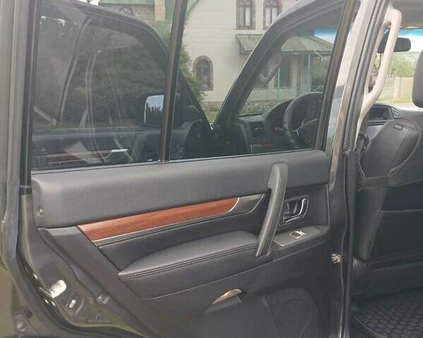 Серый Мицубиси Паджеро Вагон, объемом двигателя 2.97 л и пробегом 38 тыс. км за 20400 $, фото 16 на Automoto.ua