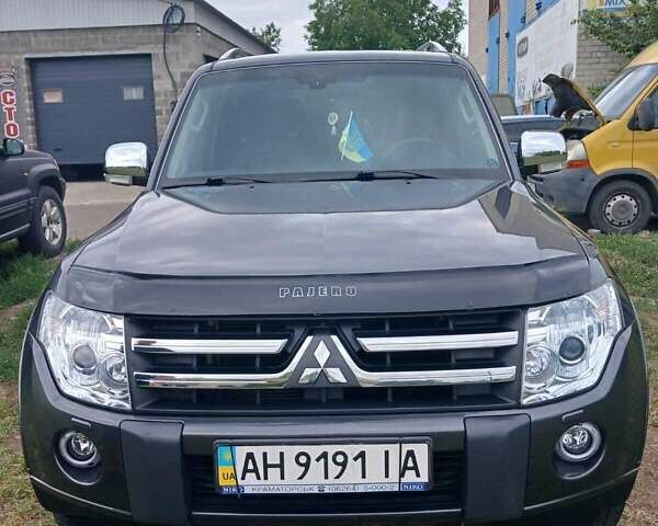 Серый Мицубиси Паджеро Вагон, объемом двигателя 2.97 л и пробегом 38 тыс. км за 20400 $, фото 1 на Automoto.ua